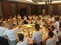 白酒，酱香酒，纯粮酒，回味酒，回味70，回味60，回味囍酒，回味贺岁酒，聚会，聚餐，喝酒，茅台，茅台行情，茅台今日行情，订制酒，定制酒，茅台酒，茅台镇